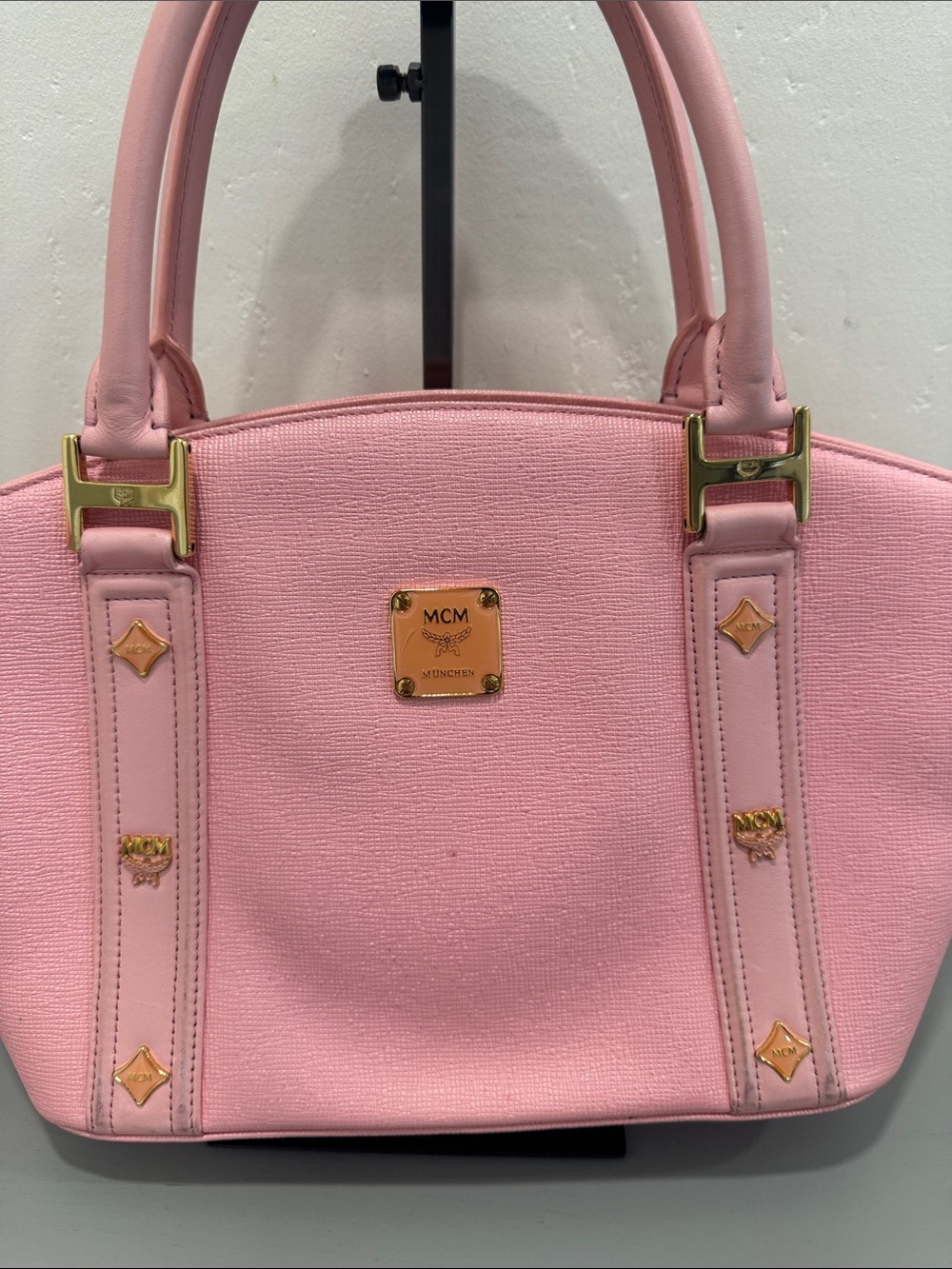 MCM Pink Leather Structured Top-Handle Tote with Gold Hardware - Picture 2 of 8